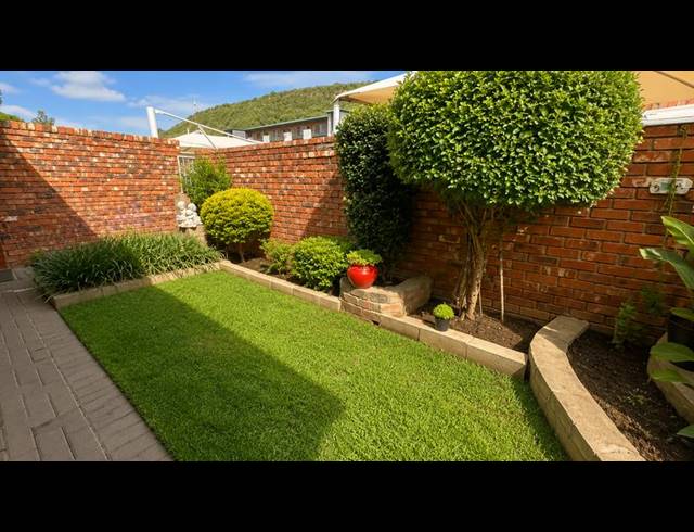 2 BEDROOM TOWNHOUSE FOR SALE IN NAVALSIG